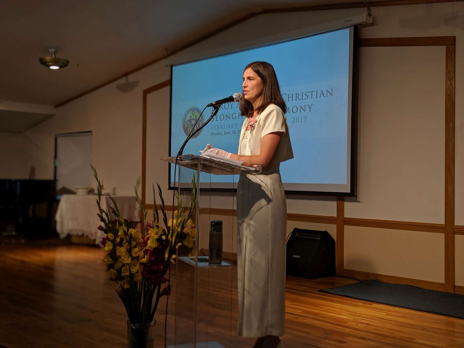 00100lPORTRAIT 00100 BURST20190610192025974 COVER 1600